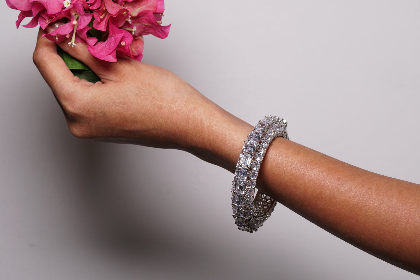 Ad  bangles (3-350) size(2’6) - JEWELSTYLE