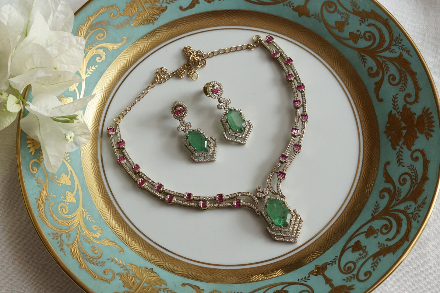 Light Green Stone Ad Necklace Set (4-9380)(B)