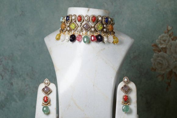 Multi Stone Choker set (4-8330)(B)