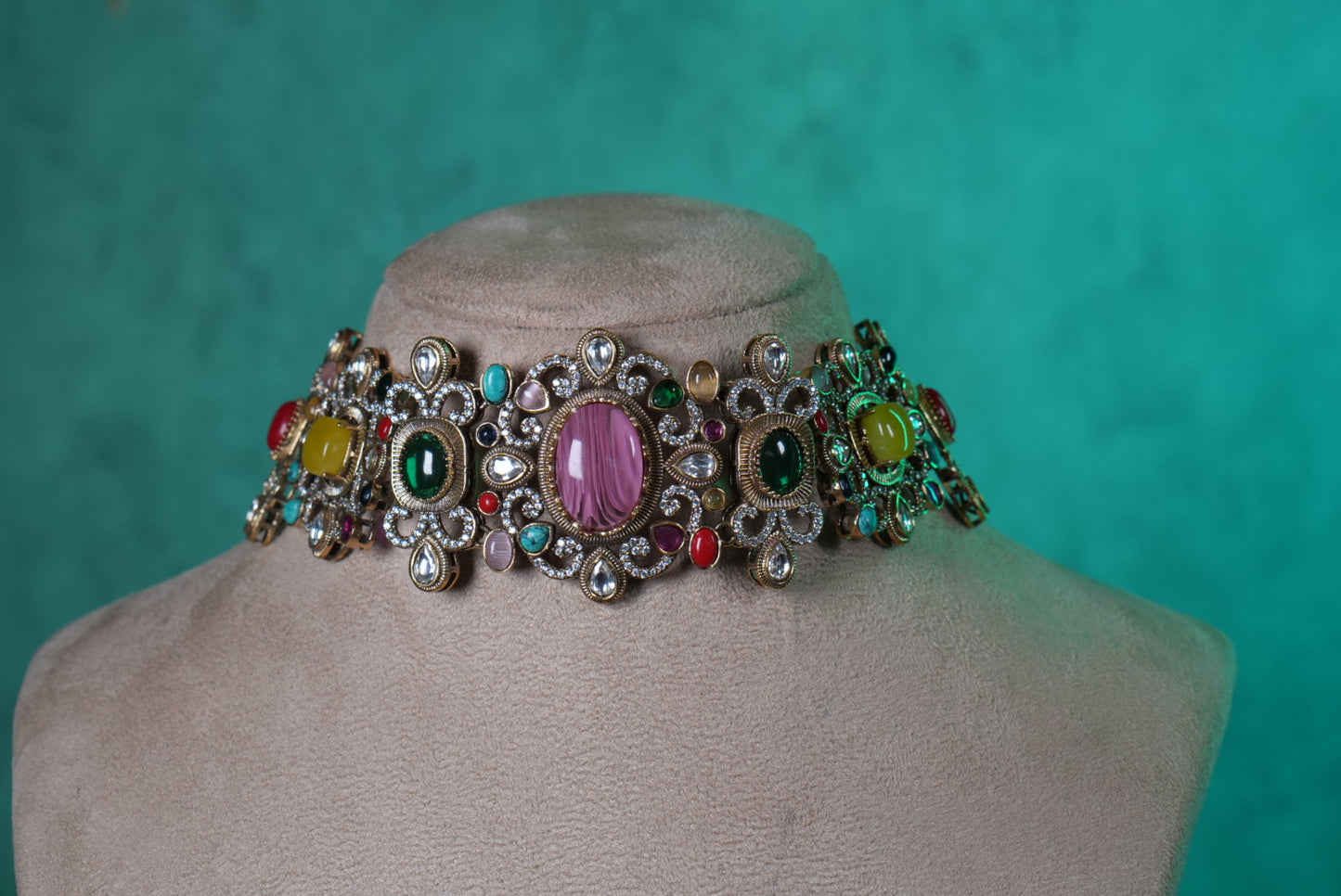 Multi Stone choker Set(4-9356)(B)
