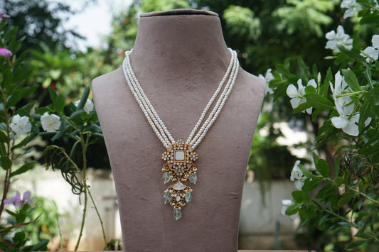 Mother of pearl Pendant (4-9682)(A)