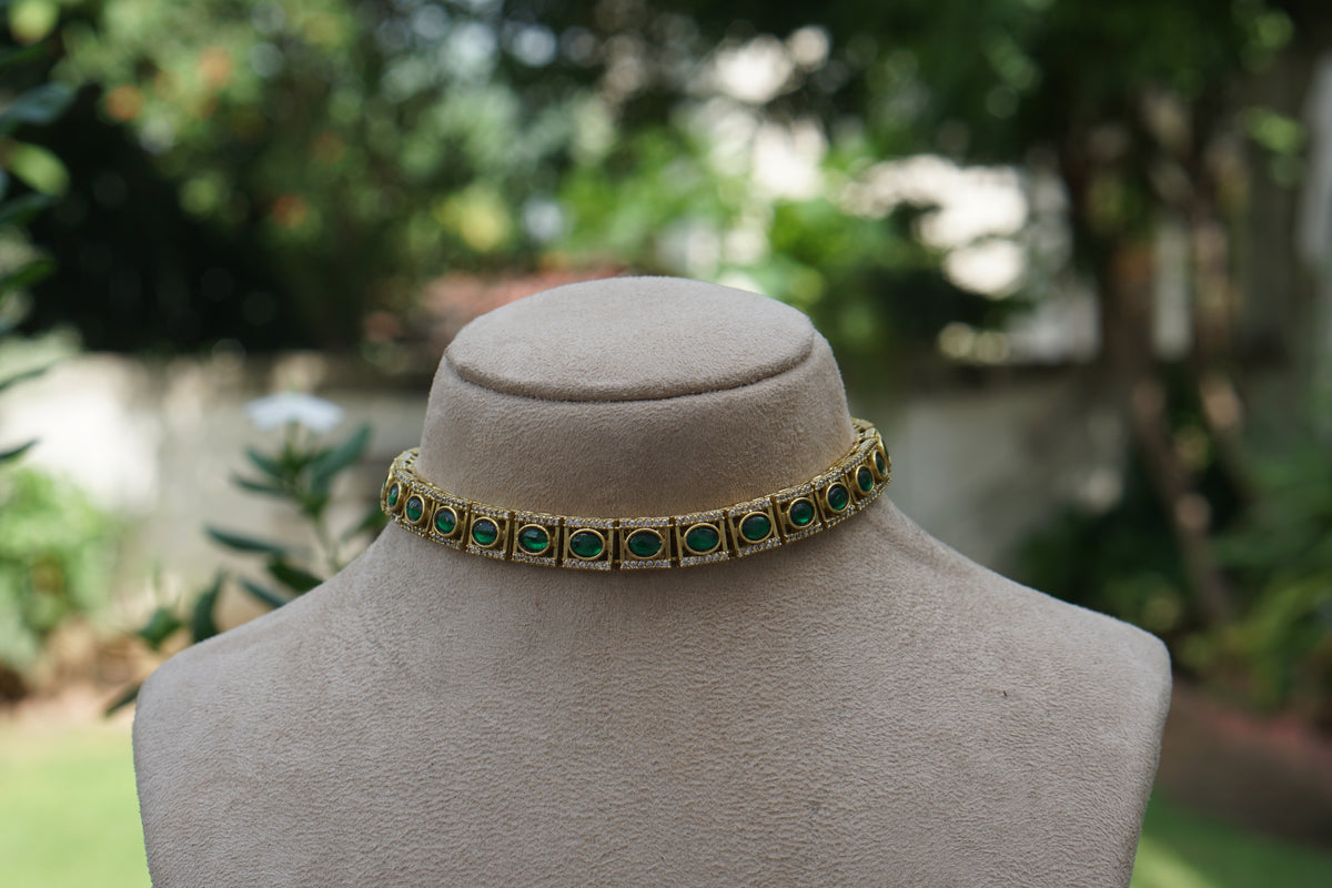 Kundan Choker Set (4-9685)(A)