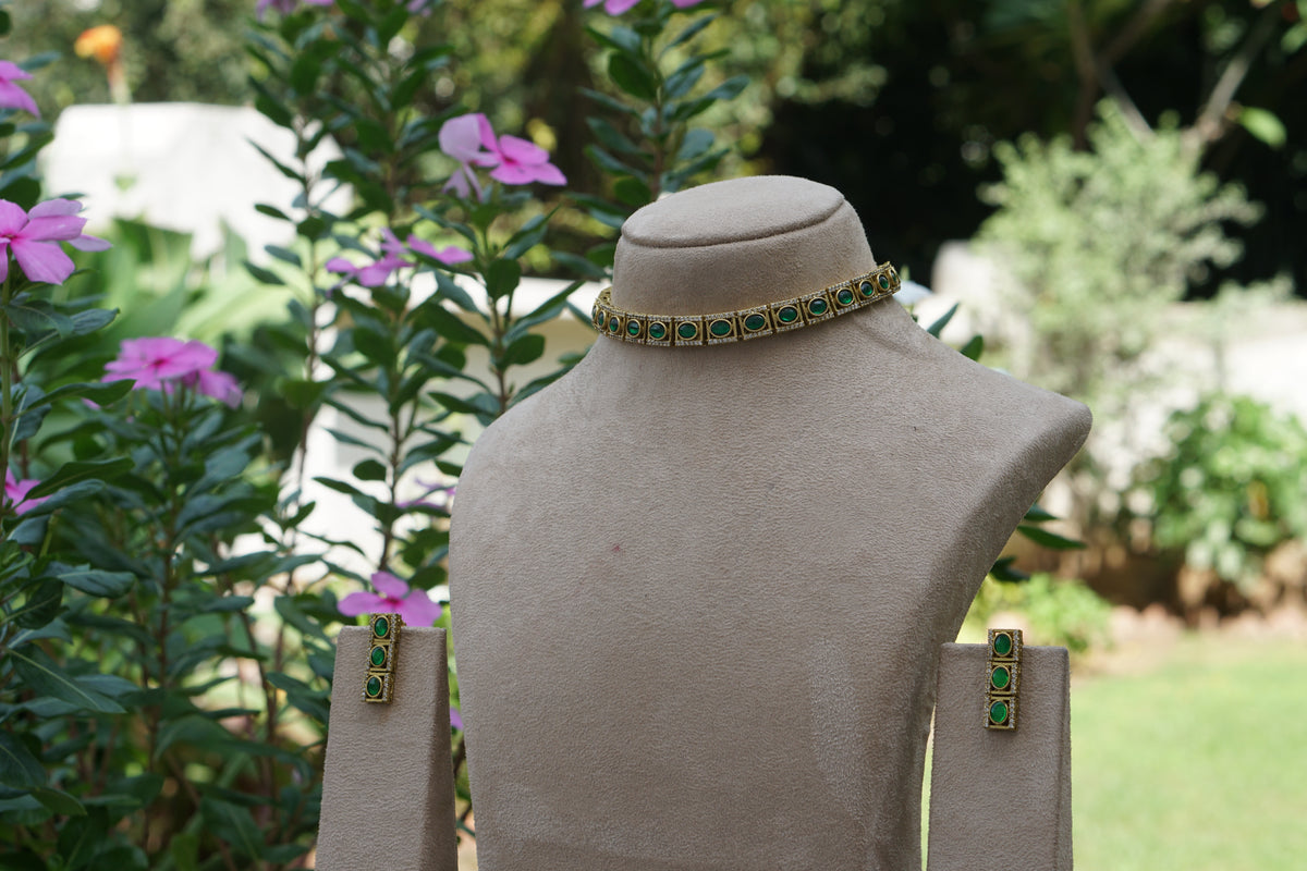 Kundan Choker Set (4-9685)(A)