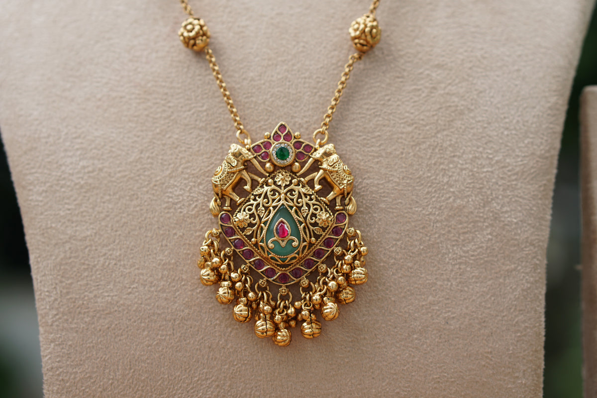 Antique Pendant Necklace Set (4-9718)(EX)