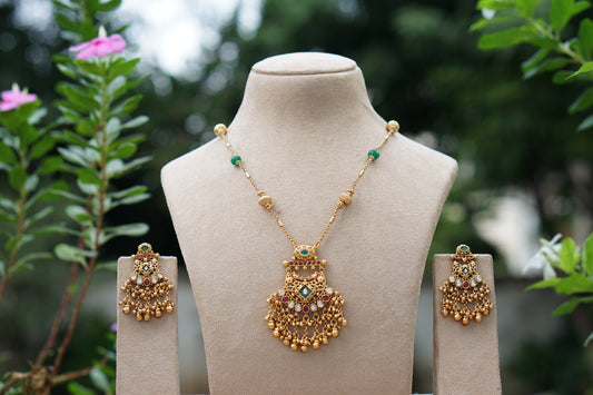 Antique Pendant Necklace Set (4-9719)(EX)