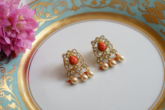 Coral studs earrings (1-3991)(K)