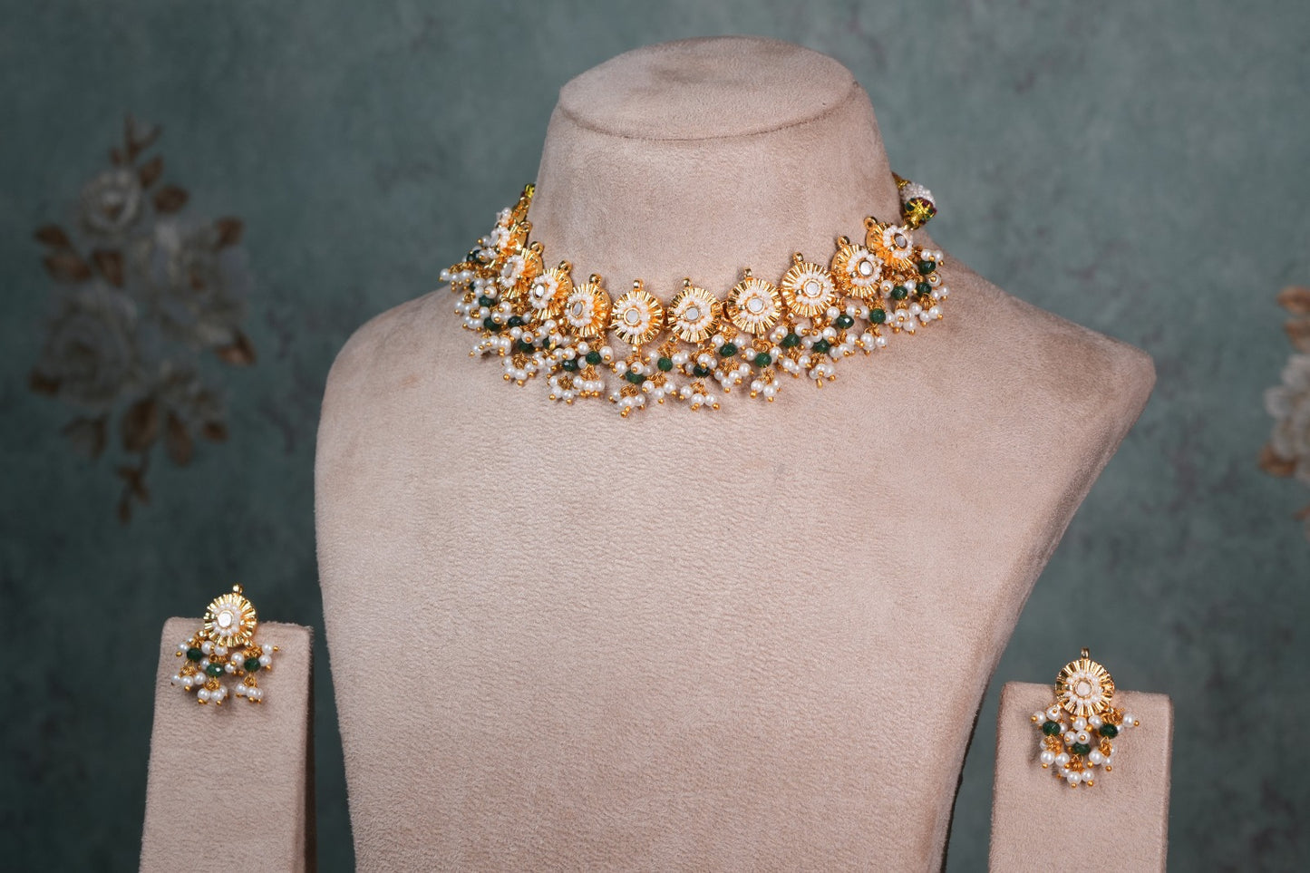 Mother of pearl Necklace Set (4-8951)(A)