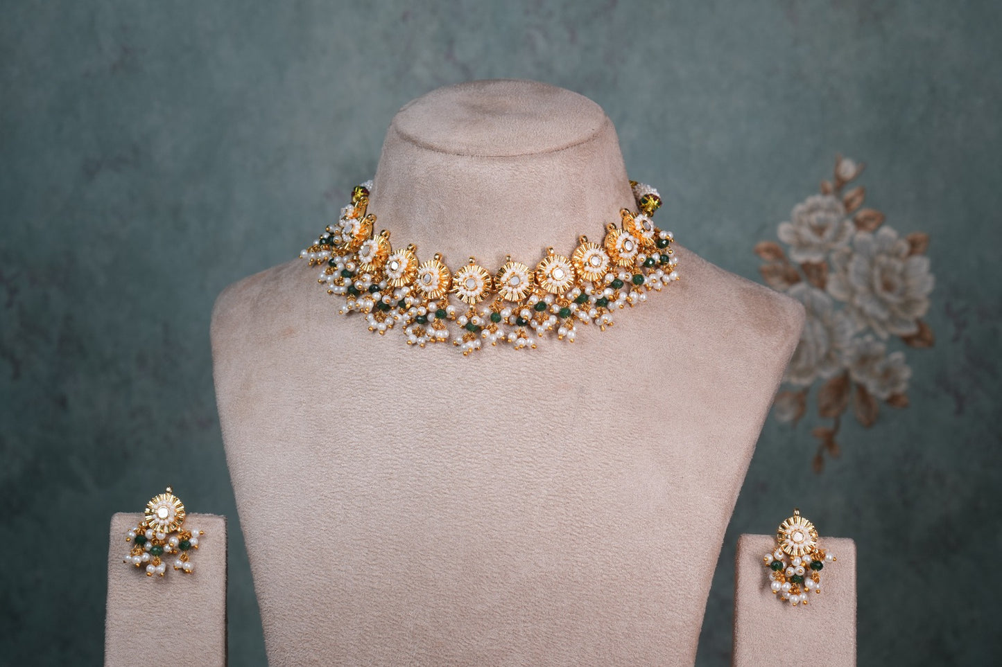 Mother of pearl Necklace Set (4-8951)(A)