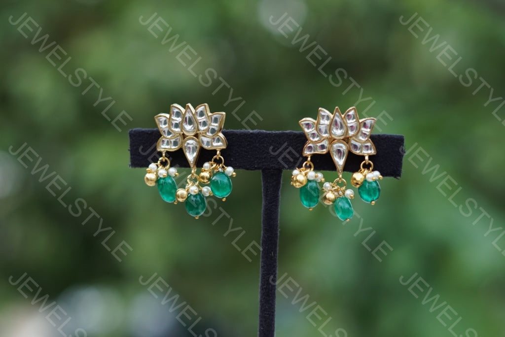 White Kundan lotus studs ( Preorder ) 1-810 - JEWELSTYLE