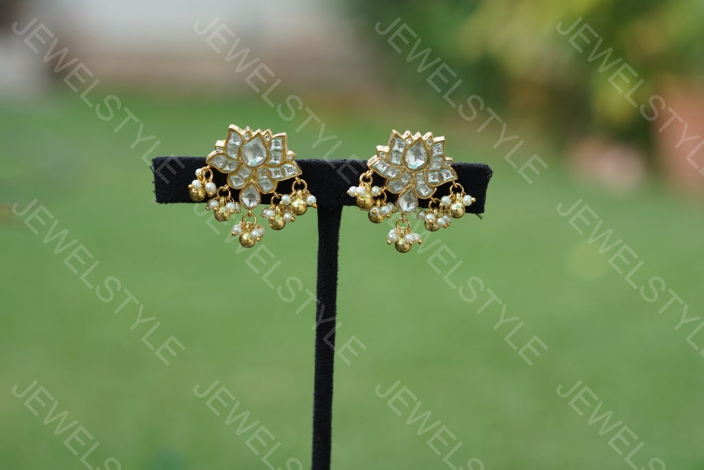 White Kundan lotus earrings(PREORDER) 1-1130 - JEWELSTYLE