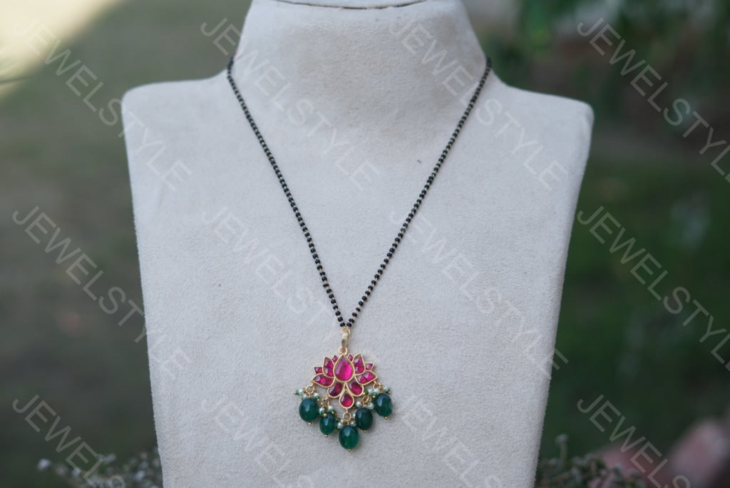 Pink lotus black beads pendant chain  (4-3226)(R)(preorder) - JEWELSTYLE