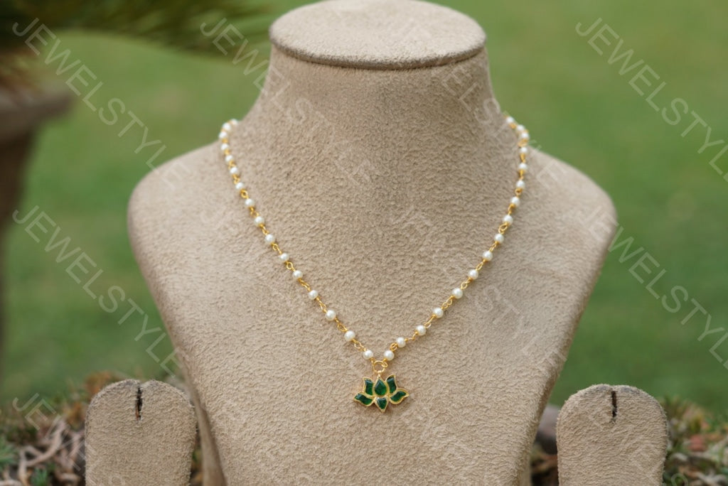 Kundan lotus pendant (4-1597)(PREORDER) - JEWELSTYLE