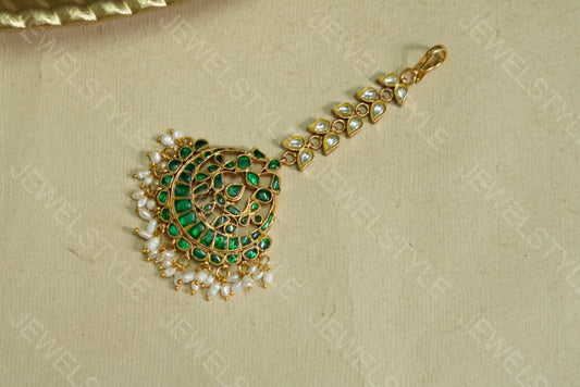 green Kundan Maangtika (5-753)(PREORDER) - JEWELSTYLE