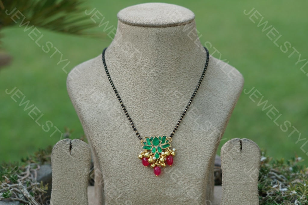Green Kundan lotus Pendant(4-1555)(PREORDER) - JEWELSTYLE