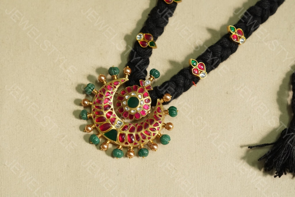 Black thread Kundan Pendant Necklace (4-3528)(R) - JEWELSTYLE