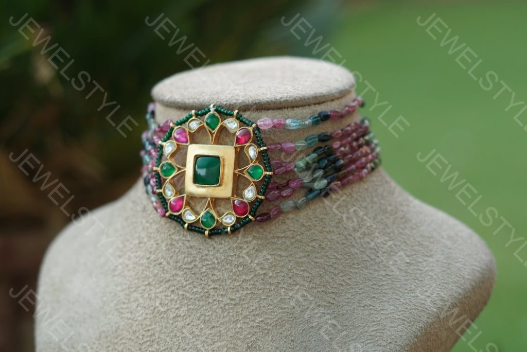 Kundan Choker in tourmaline beads(PREORDER)(4-1560) - JEWELSTYLE