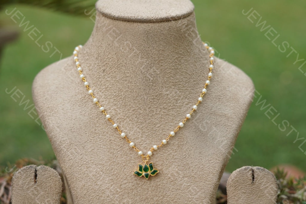 Kundan lotus pendant (4-1597)(PREORDER) - JEWELSTYLE