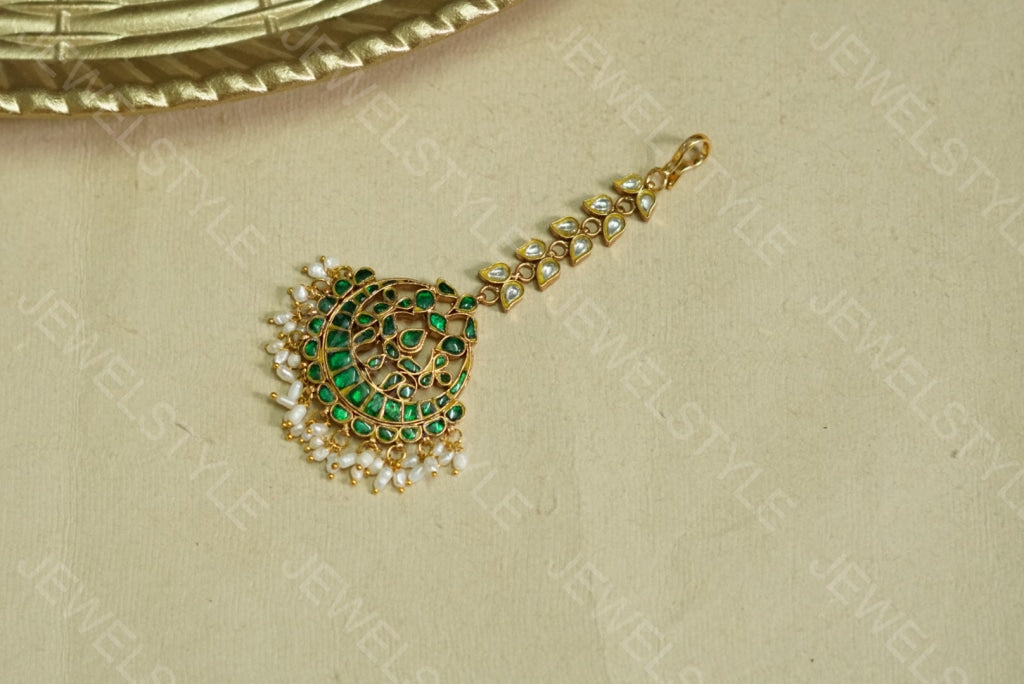green Kundan Maangtika (5-753)(PREORDER) - JEWELSTYLE