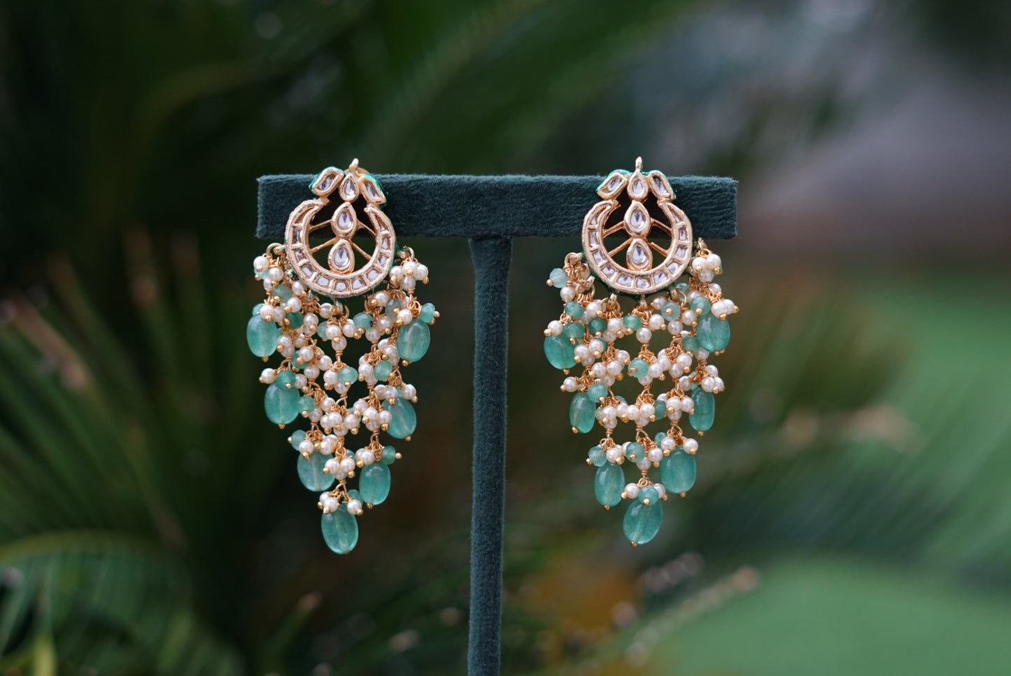 Green earrings (1-2725)(N)