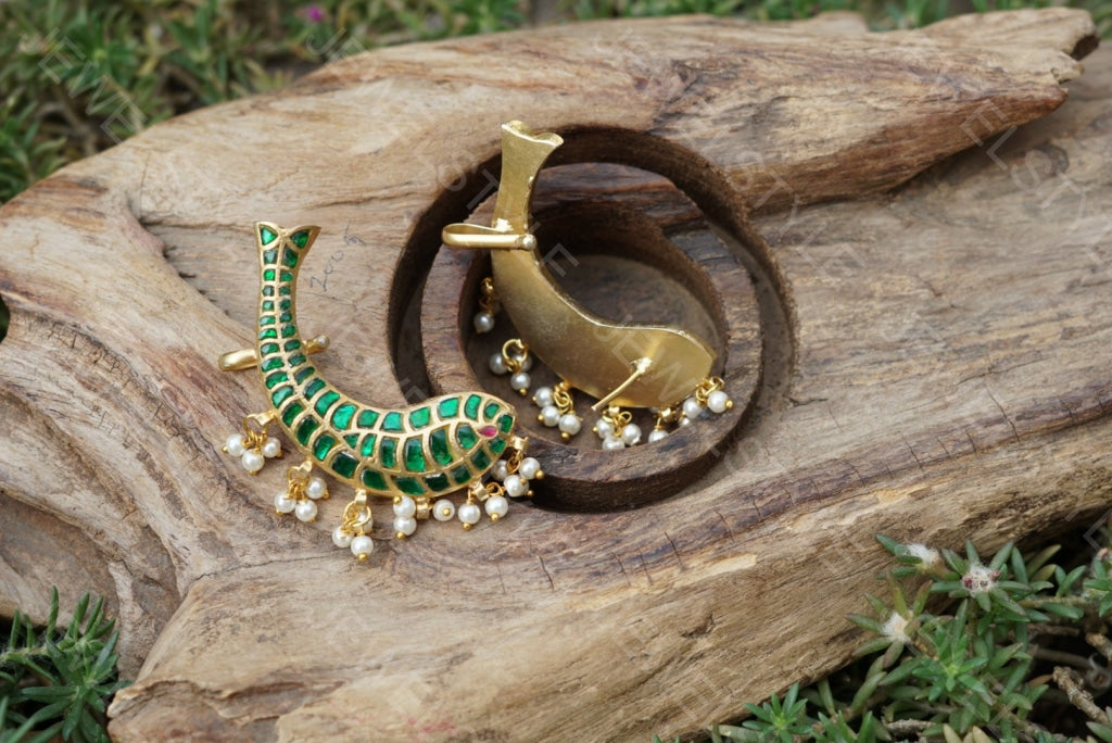 Kundan fish earcuff(Preorder) (1-672-1) - JEWELSTYLE